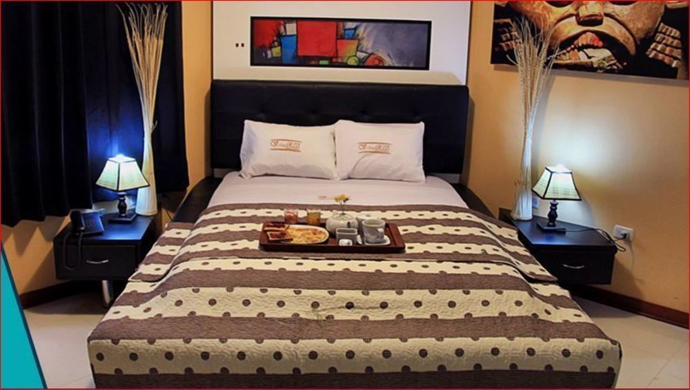 Villa Real Hotel & Suites Чиклайо Екстериор снимка