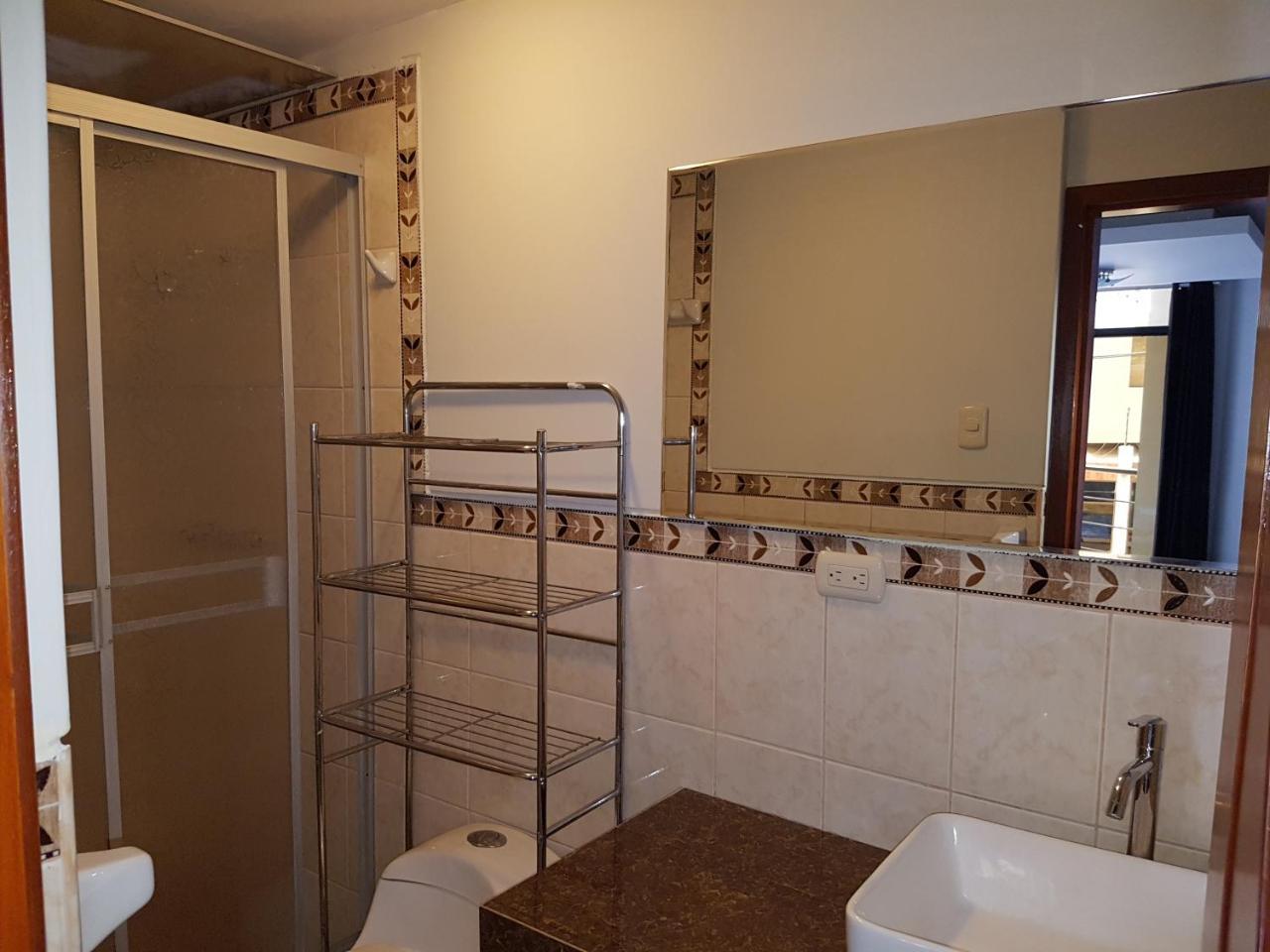 Villa Real Hotel & Suites Чиклайо Екстериор снимка