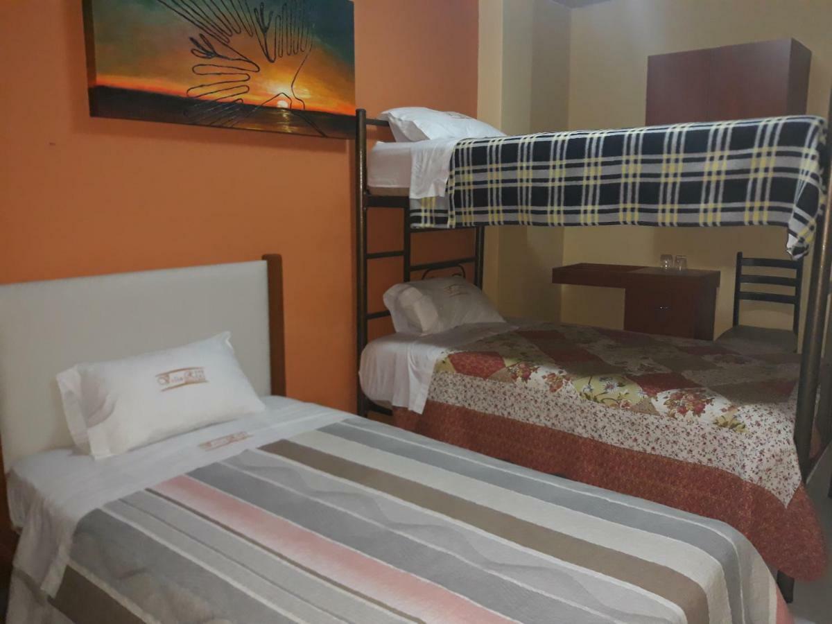 Villa Real Hotel & Suites Чиклайо Екстериор снимка