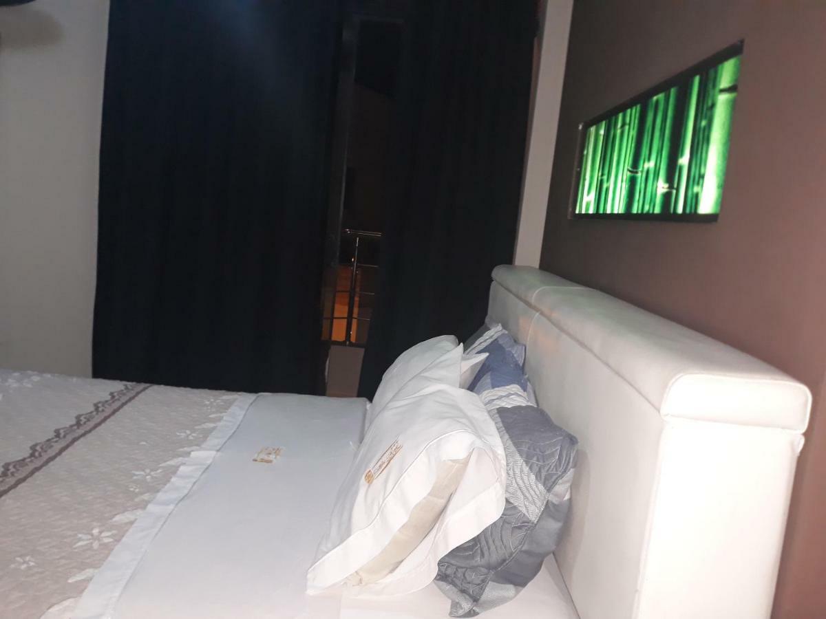 Villa Real Hotel & Suites Чиклайо Екстериор снимка